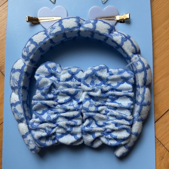 Roller Rabbit Get Ready Set - Picture 2 of 3